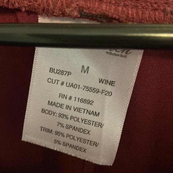 Set of Butter Soft by UA Easy Stretch Scrubs- Jogger and Top - Picture 3 of 5